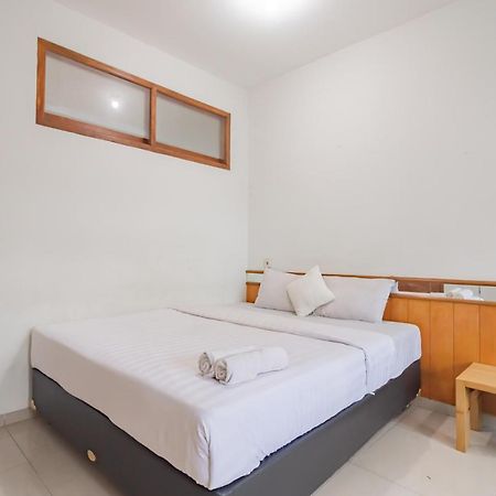 Imelda Residence Setrasari Redpartner バンドゥン エクステリア 写真