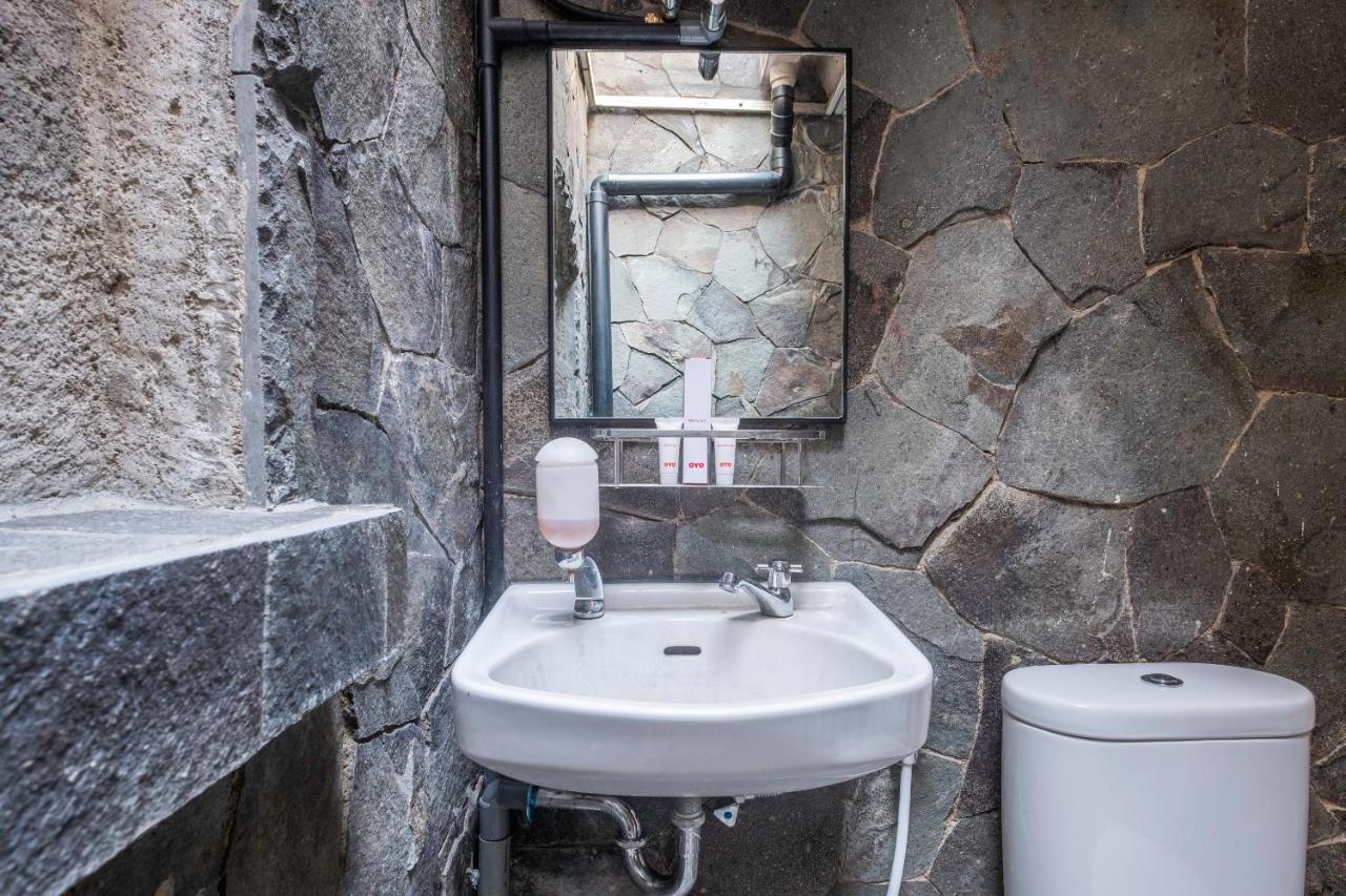Imelda Residence Setrasari Redpartner バンドゥン エクステリア 写真