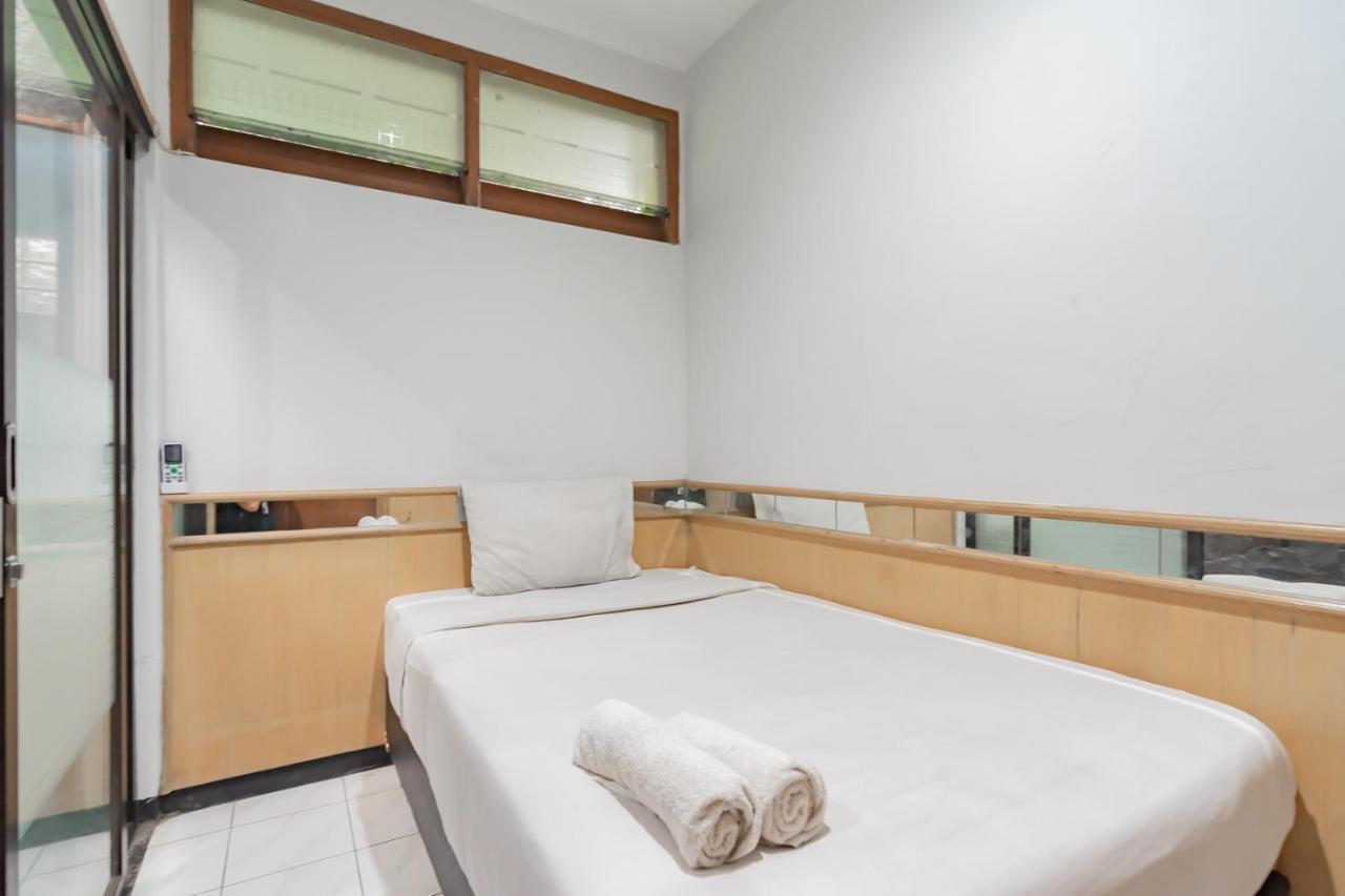 Imelda Residence Setrasari Redpartner バンドゥン エクステリア 写真